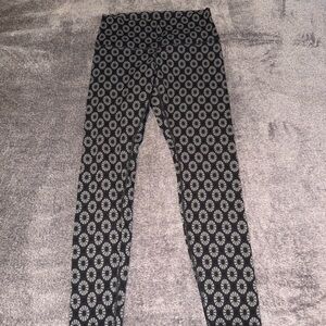 Patterned Black and White Leggings